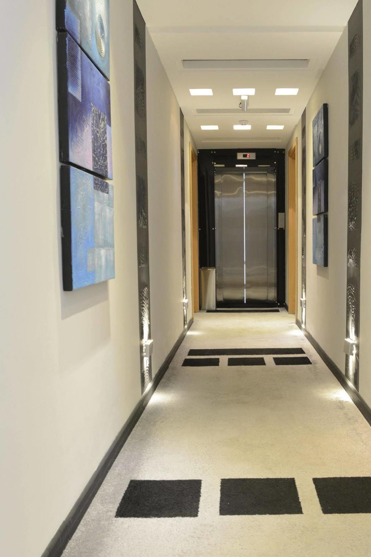 Crystal Hotel Amman Exterior foto